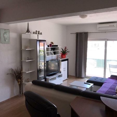 Apartment Nela Baška Voda Eksteriør bilde