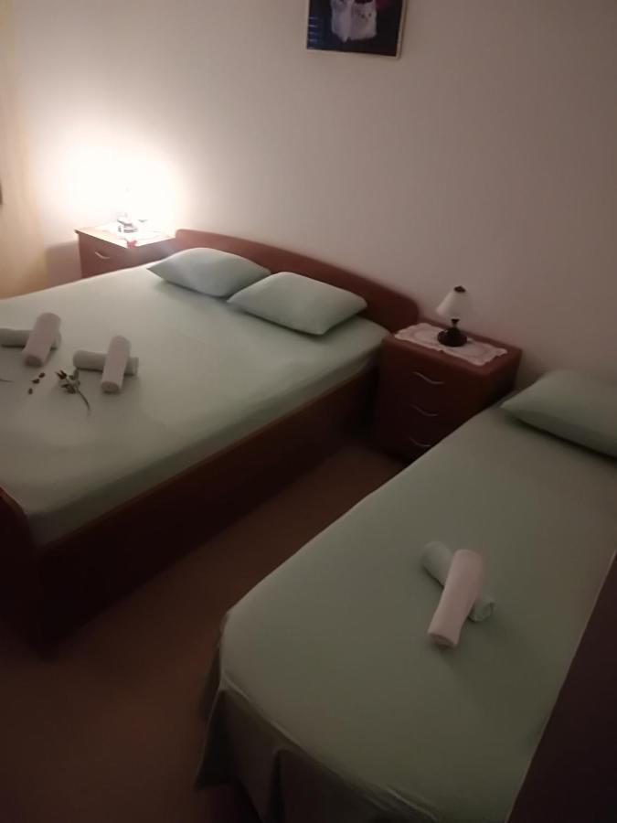 Apartment Nela Baška Voda Eksteriør bilde