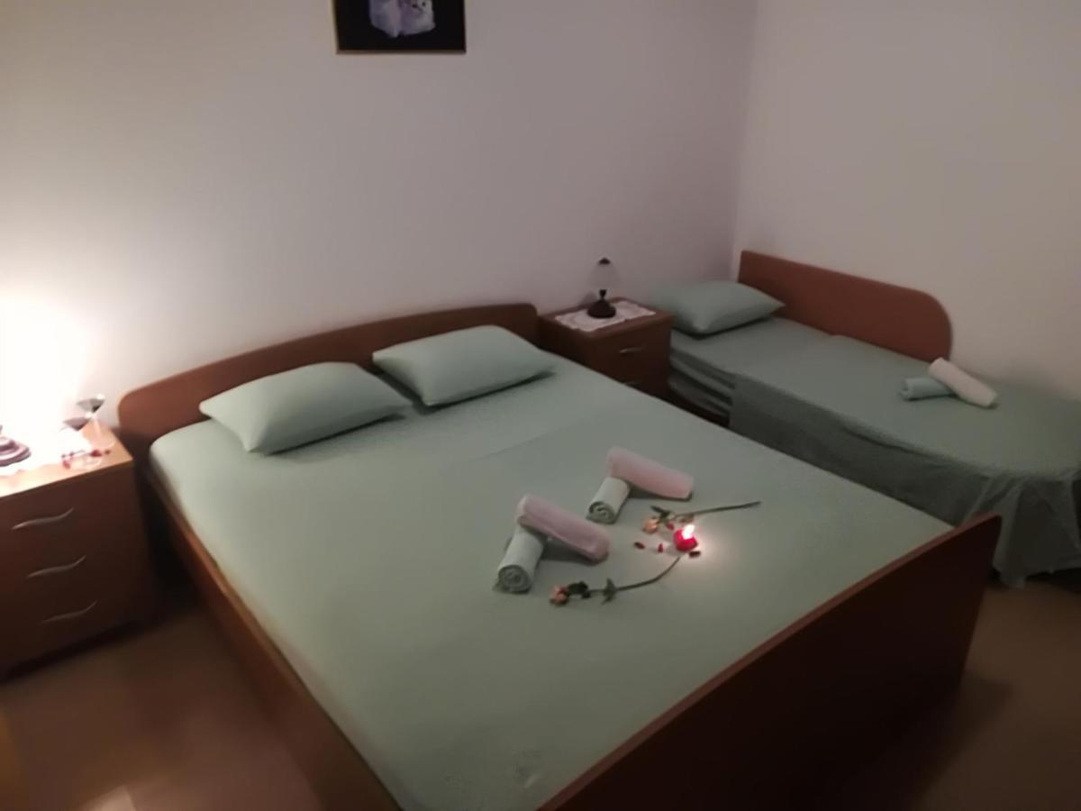 Apartment Nela Baška Voda Eksteriør bilde