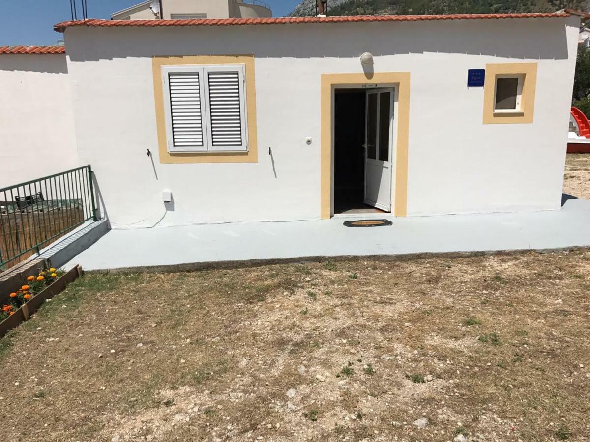 Apartment Nela Baška Voda Eksteriør bilde
