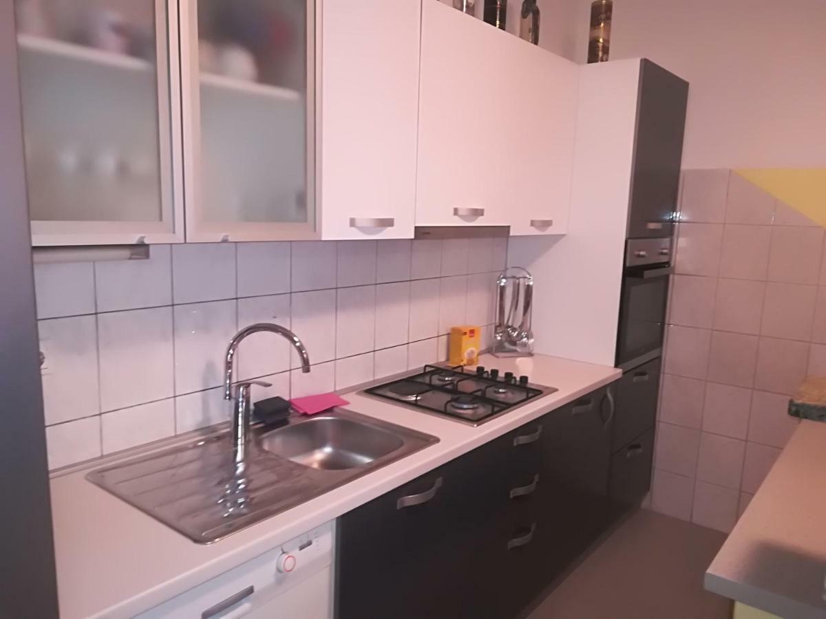 Apartment Nela Baška Voda Eksteriør bilde